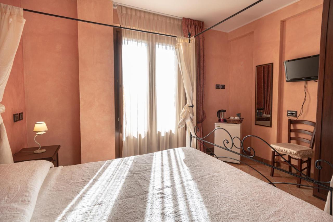 Petrignano B&B Villa Barbarossa מראה חיצוני תמונה