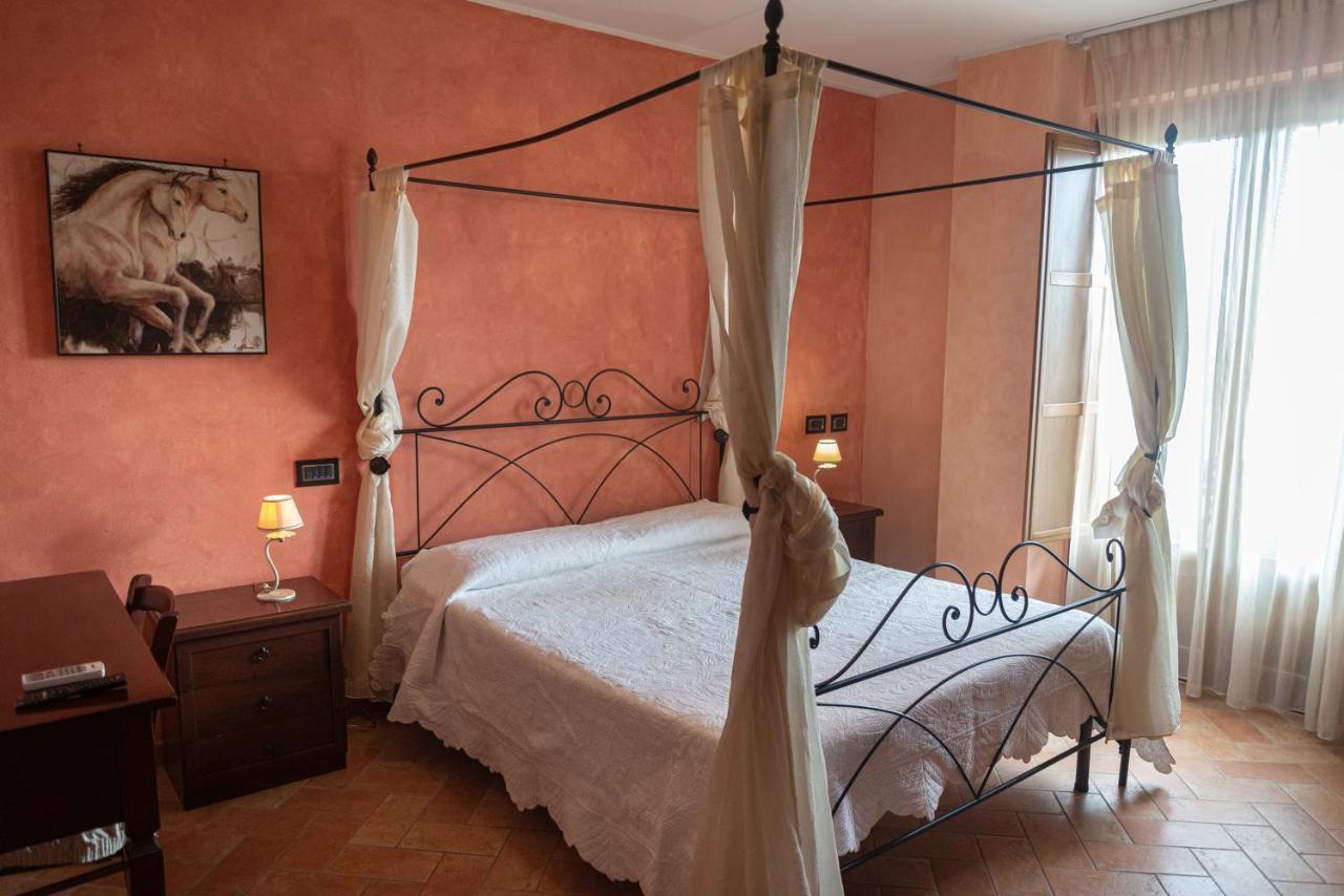 Petrignano B&B Villa Barbarossa מראה חיצוני תמונה