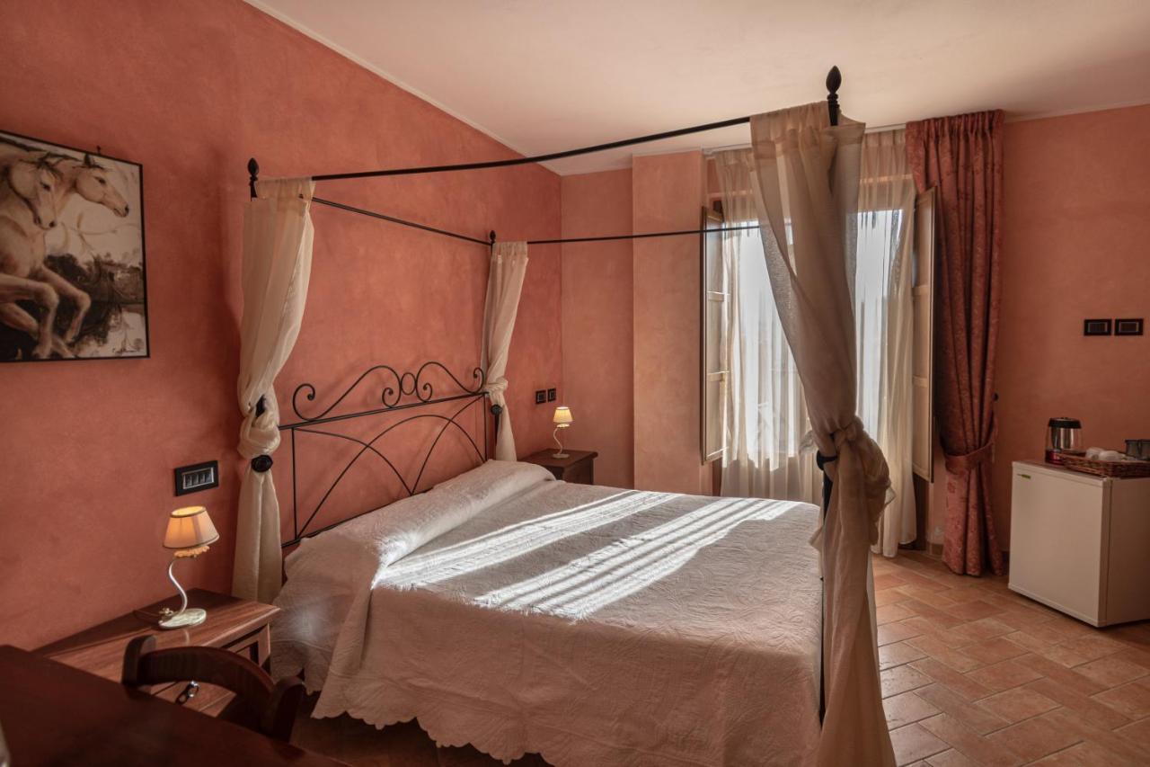 Petrignano B&B Villa Barbarossa מראה חיצוני תמונה