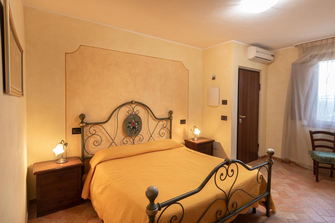 Petrignano B&B Villa Barbarossa מראה חיצוני תמונה