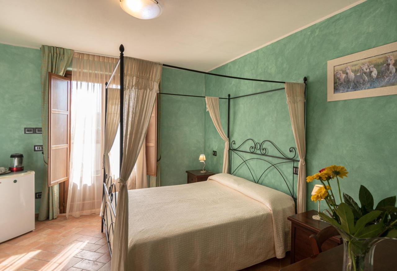 Petrignano B&B Villa Barbarossa מראה חיצוני תמונה