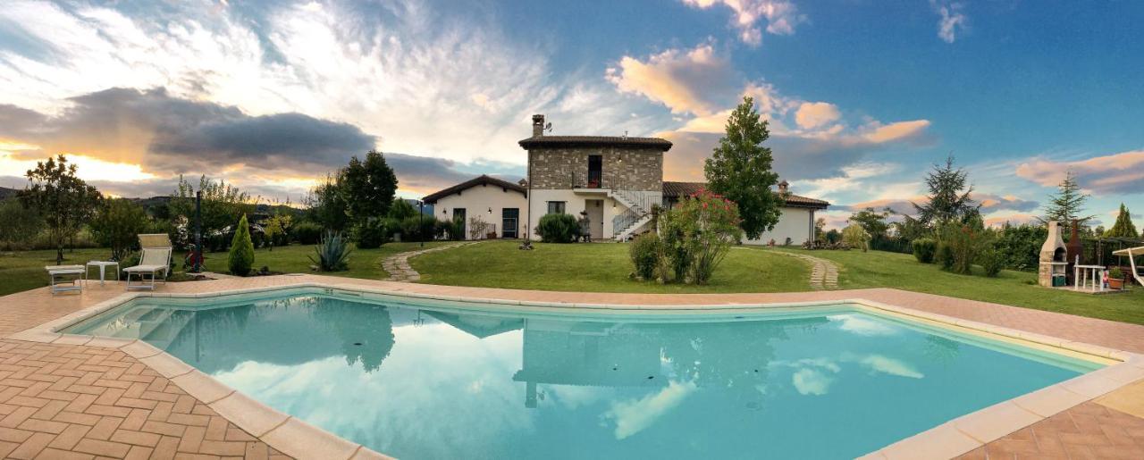 Petrignano B&B Villa Barbarossa מראה חיצוני תמונה