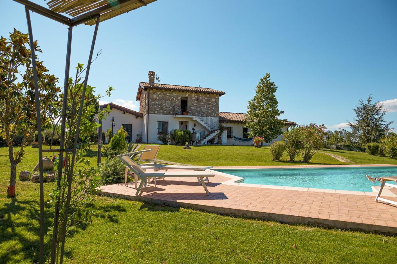 Petrignano B&B Villa Barbarossa מראה חיצוני תמונה