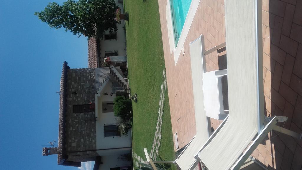 Petrignano B&B Villa Barbarossa מראה חיצוני תמונה