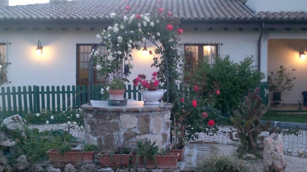 Petrignano B&B Villa Barbarossa מראה חיצוני תמונה
